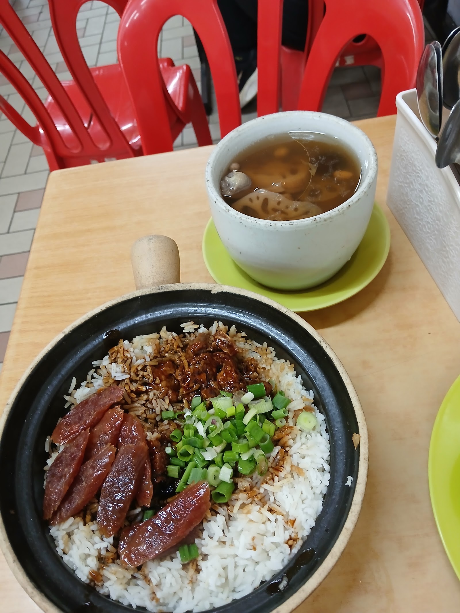 食添瓦煲鸡饭店 5