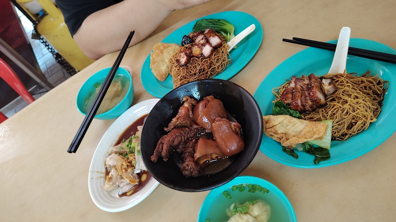 食添瓦煲鸡饭店 7
